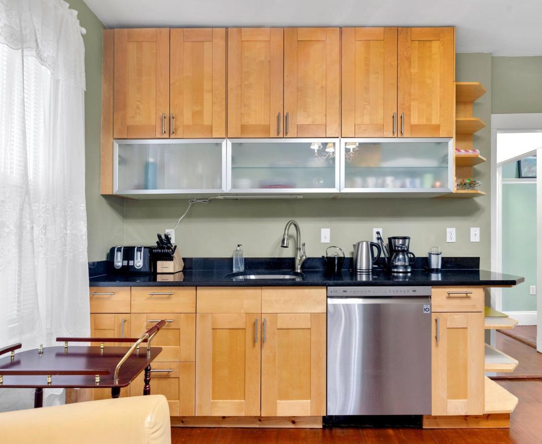 Bright & Spacious 2Br Apartment, Mins From Downtown Boston, Parking מראה חיצוני תמונה