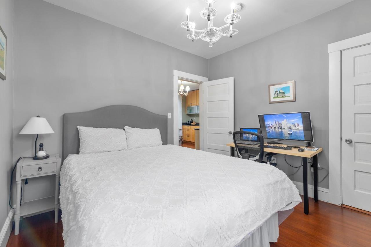 Bright & Spacious 2Br Apartment, Mins From Downtown Boston, Parking מראה חיצוני תמונה